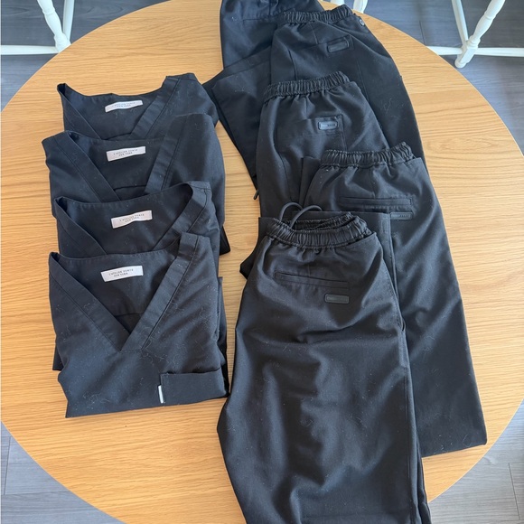 L’Atelier Forte Tops - L’Atelier Women's Black Scrub Set (S)